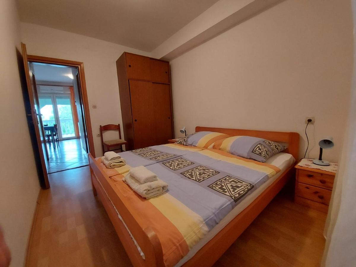Apartment Pezić Krk Town Buitenkant foto