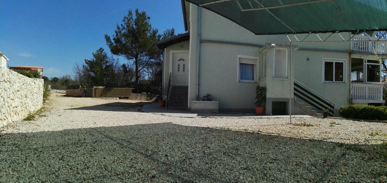 Apartment Pezić Krk Town Buitenkant foto